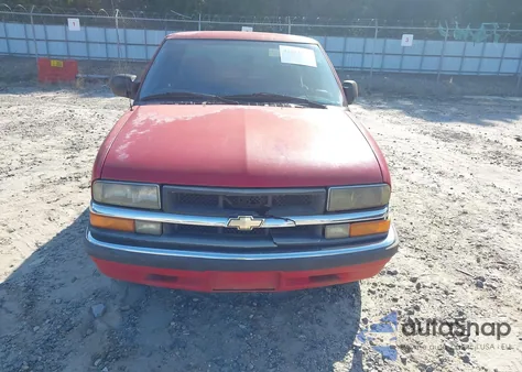 2000 Chevrolet S-10 Ls из США, поврежденный, VIN 1GCCS19W8Y8262950